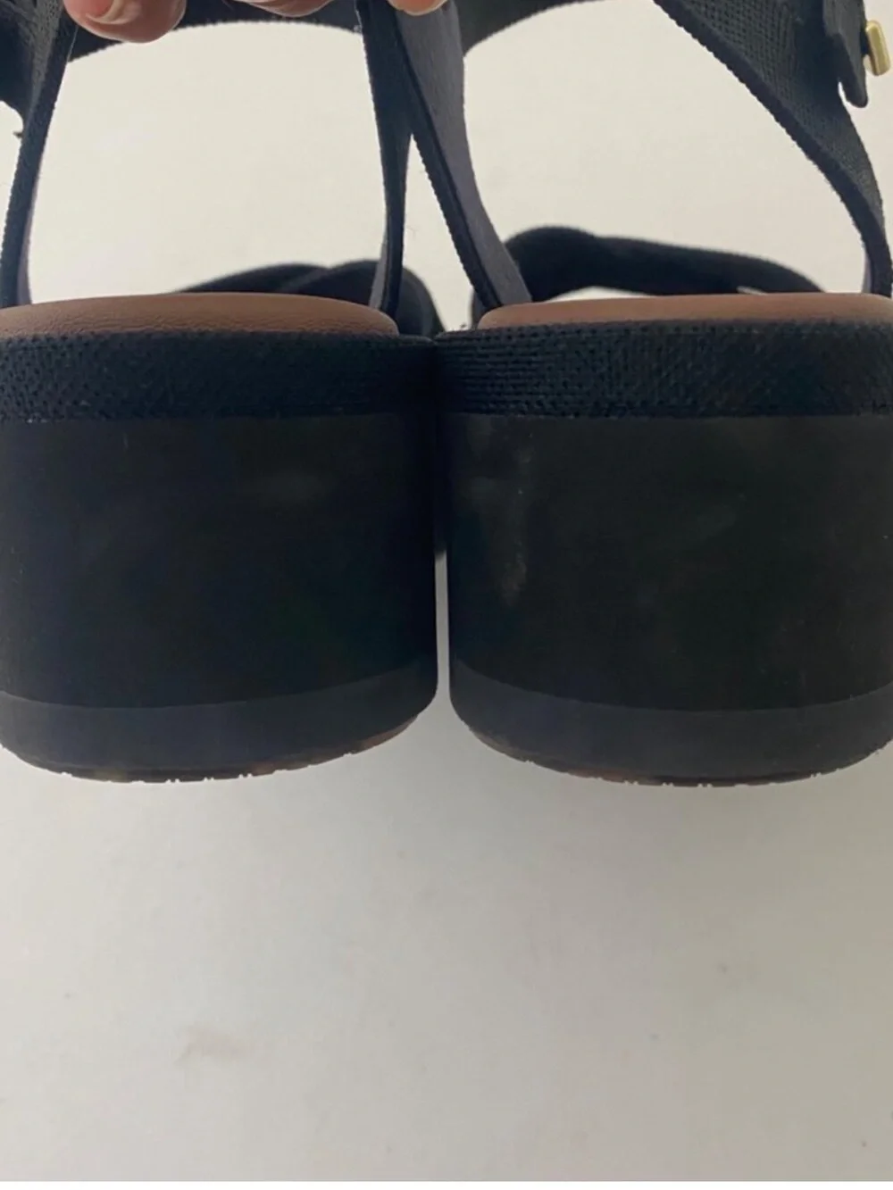 Rothys reposhing this